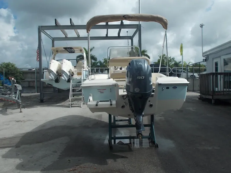 Slide: The Image of Scout 175 Sportfish 2026 with Yamaha 90 HP outboard motor. - 11