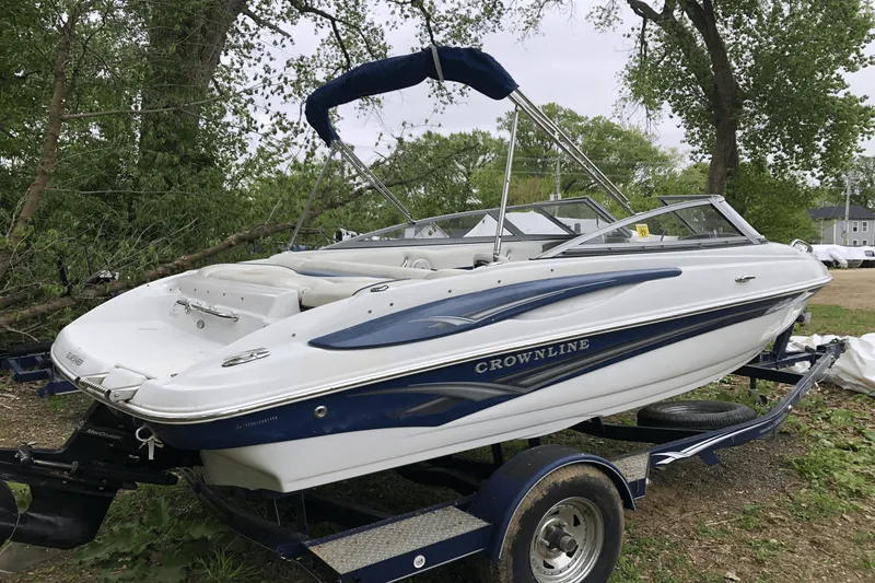 Slide: The Image of Crownline Boats 19SS 2008 - 10