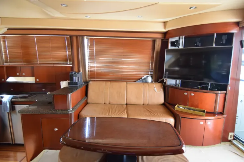Slide: The Image of Sea Ray 500 Sedan Bridge 2005 - 5