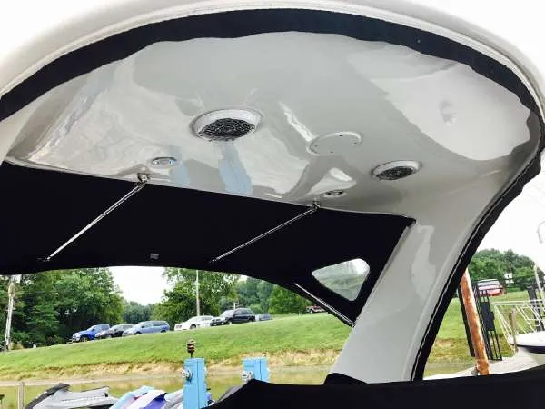 Slide: The Image of Sea Ray 310 Sundancer - w/SkyHook & Trailer 2013 - 50