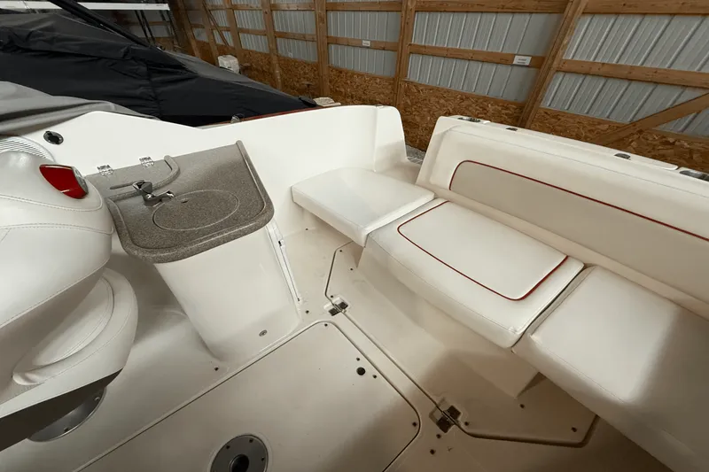 Slide: The Image of Rinker ATLANTIC 230 2006 - 15