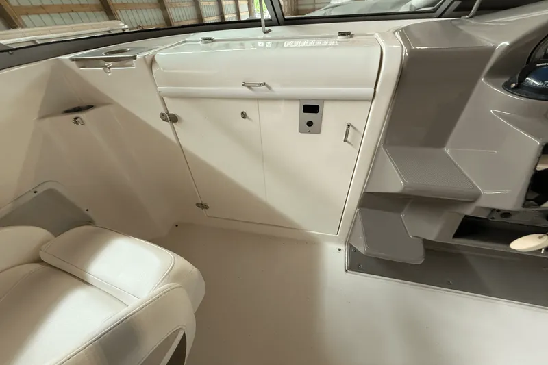 Slide: The Image of Rinker ATLANTIC 230 2006 - 27