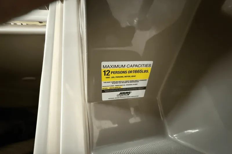 Slide: The Image of Rinker ATLANTIC 230 2006 - 29