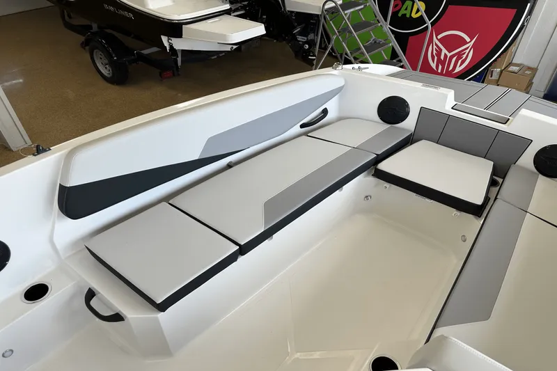 Slide: The Image of Starcraft 16SV OB 2025 - 17