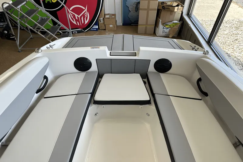 Slide: The Image of Starcraft 16SV OB 2025 - 8