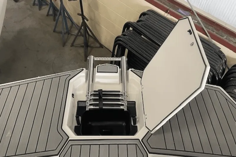 Slide: The Image of Starcraft 191SVX OB 2025 - 6