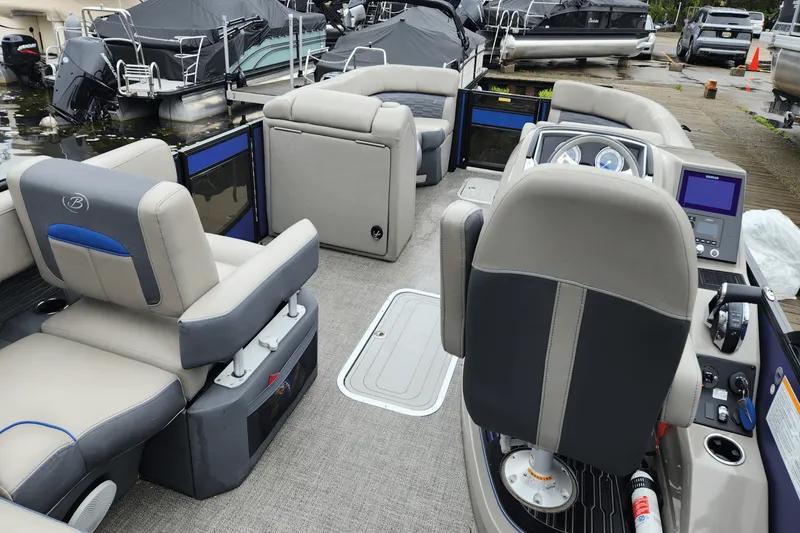 Slide: The Image of Barletta CORSA 23U 2023 - 9