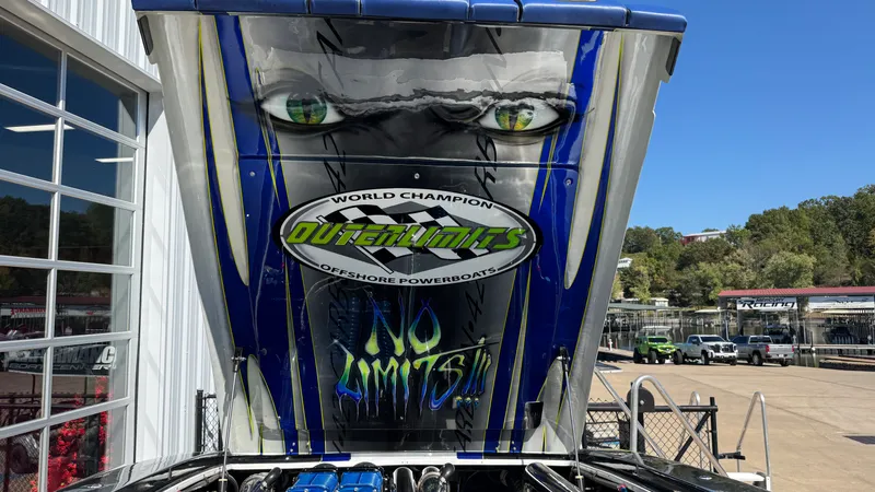 Slide: The Image of Outerlimits 42 Legacy Carbon 2005 - 14
