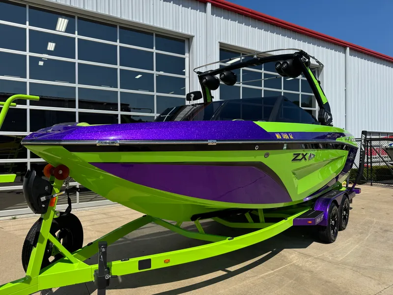 Slide: The Image of Tige 23ZX 2022 - 2