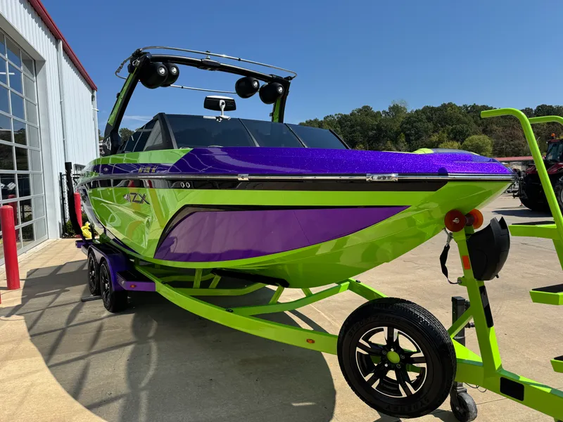 The Image of Tige 23ZX 2022 - 0