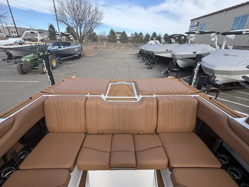Slide: The Image of Malibu 22 LSV 2026 - 21