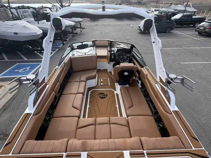 Slide: The Image of Malibu 22 LSV 2026 - 11