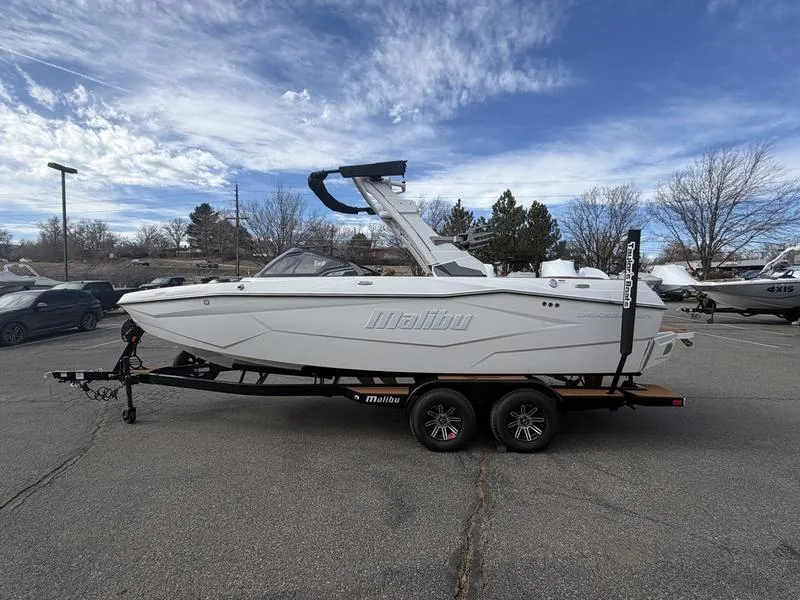 Slide: The Image of Malibu 22 LSV 2026 - 4