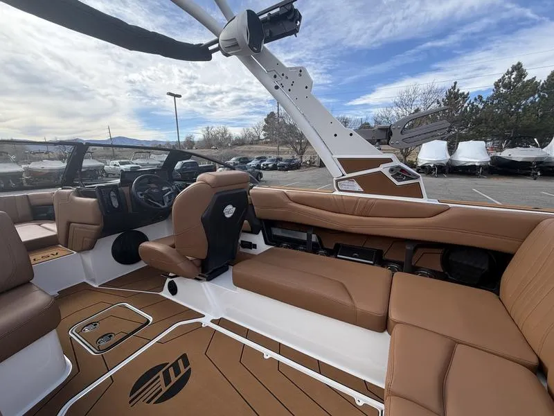 Slide: The Image of Malibu 22 LSV 2026 - 16