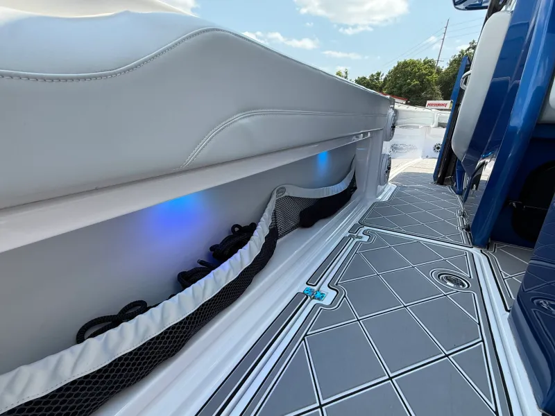 Slide: The Image of Nor-Tech 390 Sport 2022 - 22