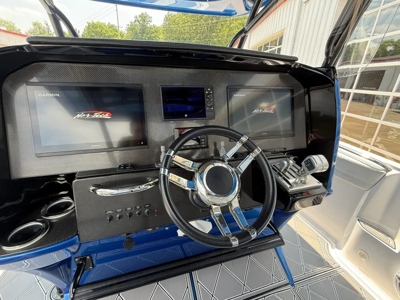 Slide: The Image of Nor-Tech 390 Sport 2022 - 13