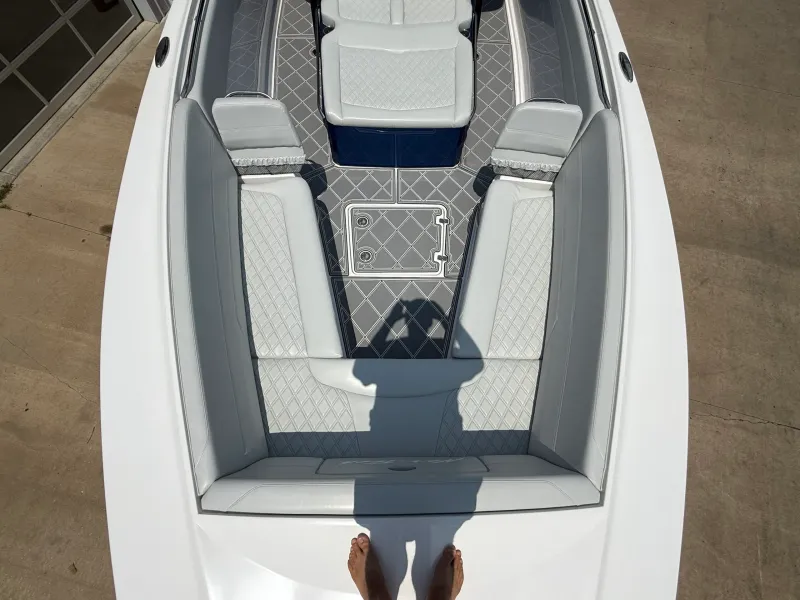 Slide: The Image of Nor-Tech 390 Sport 2022 - 25