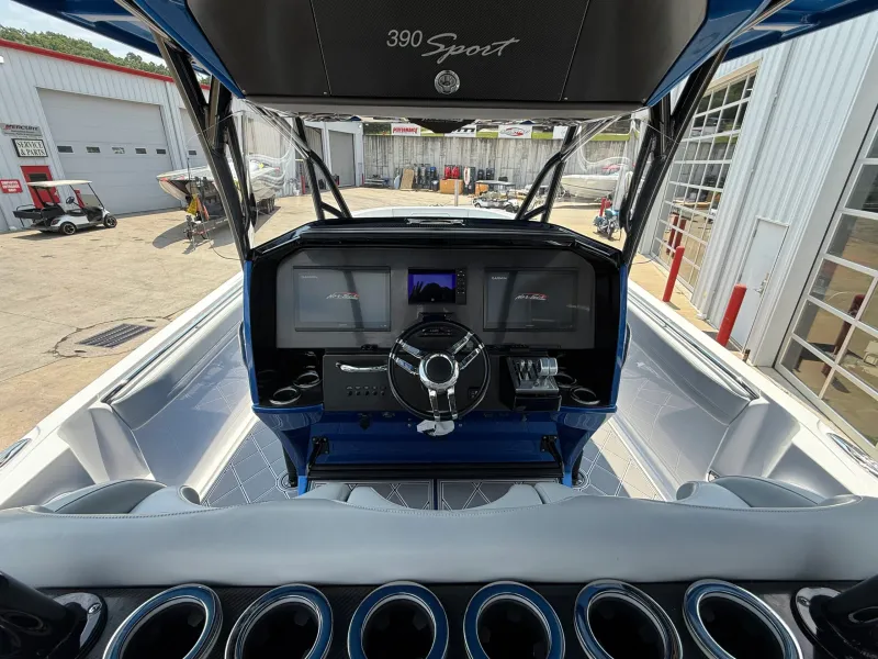 Slide: The Image of Nor-Tech 390 Sport 2022 - 14