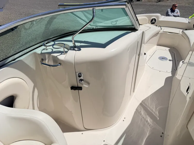 Slide: The Image of Sea Ray 240 SUNDECK 2008 - 10