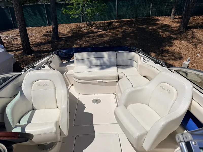Slide: The Image of Sea Ray 240 SUNDECK 2008 - 16