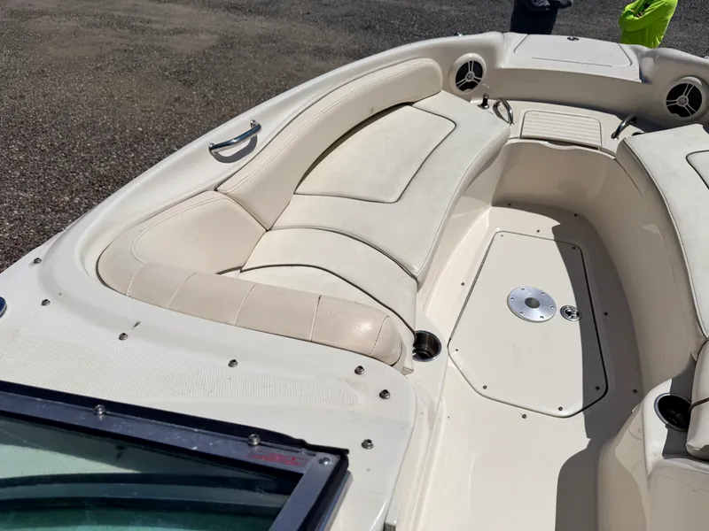 Slide: The Image of Sea Ray 240 SUNDECK 2008 - 9