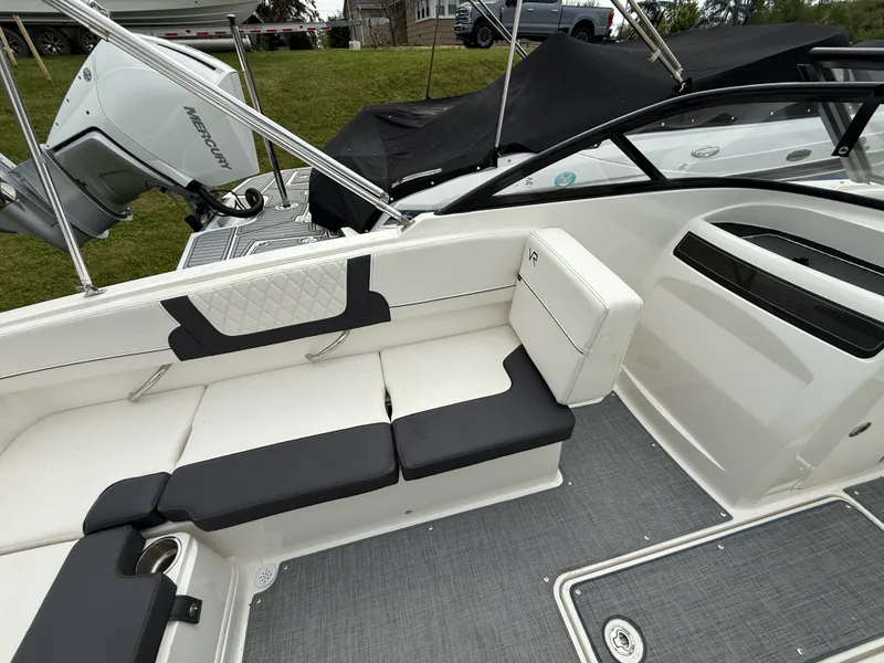 Slide: The Image of Bayliner VR 4 OB 2023 - 17