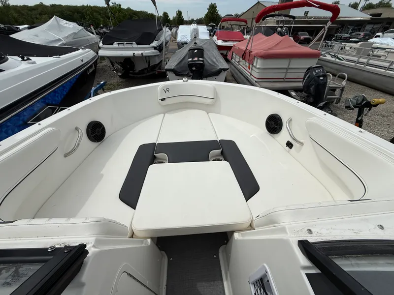Slide: The Image of Bayliner VR 4 OB 2023 - 20