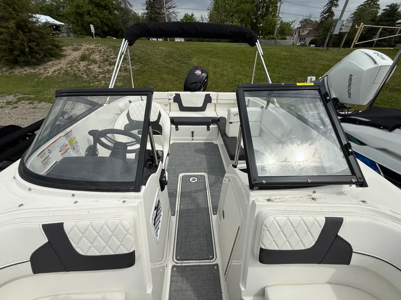 Slide: The Image of Bayliner VR 4 OB 2023 - 4