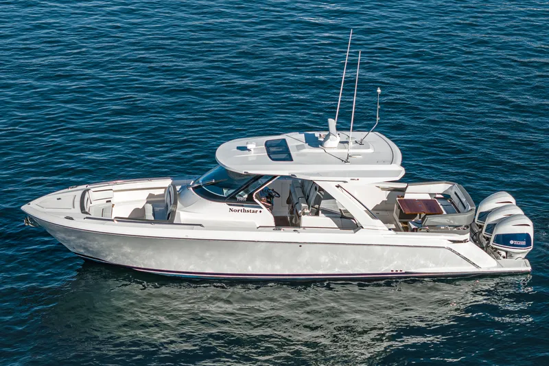 Slide: The Image of Tiara 38 LS 2019 - 2