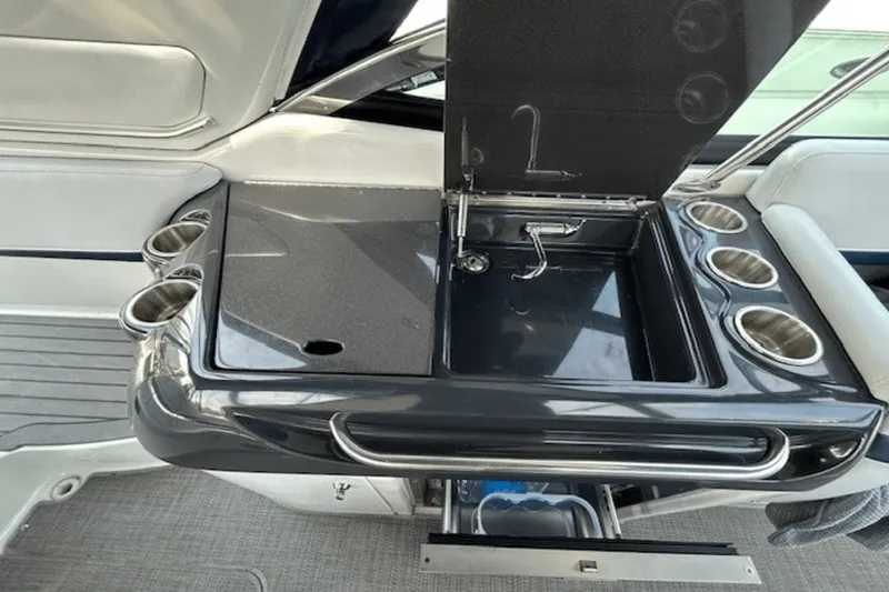 Slide: The Image of Formula 350 CBR 2017 - 37