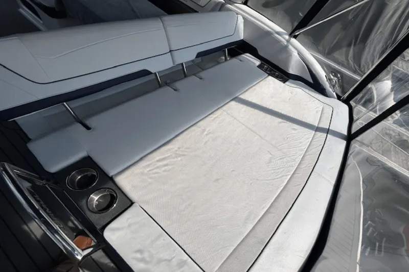 Slide: The Image of Formula 350 CBR 2017 - 39