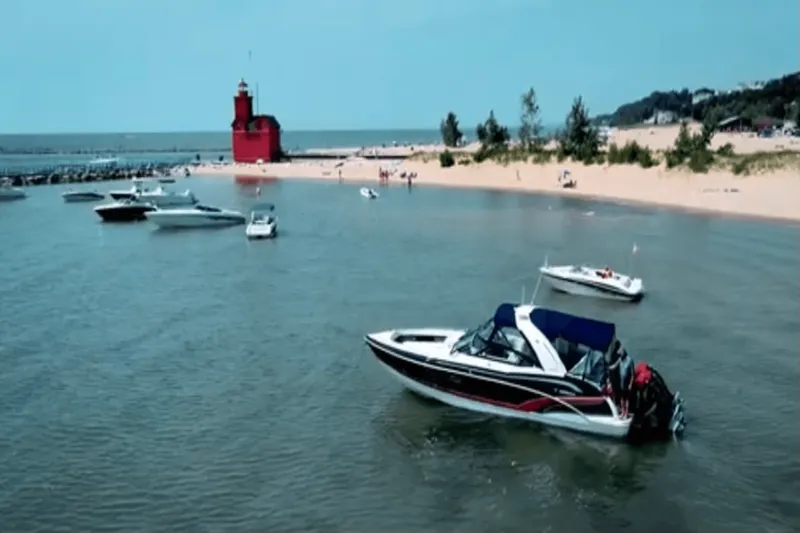 Slide: The Image of Formula 350 CBR 2017 - 5