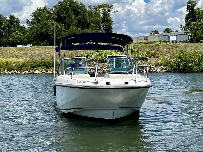 Slide: The Image of Boston Whaler 230 VANTAGE 2015 - 6