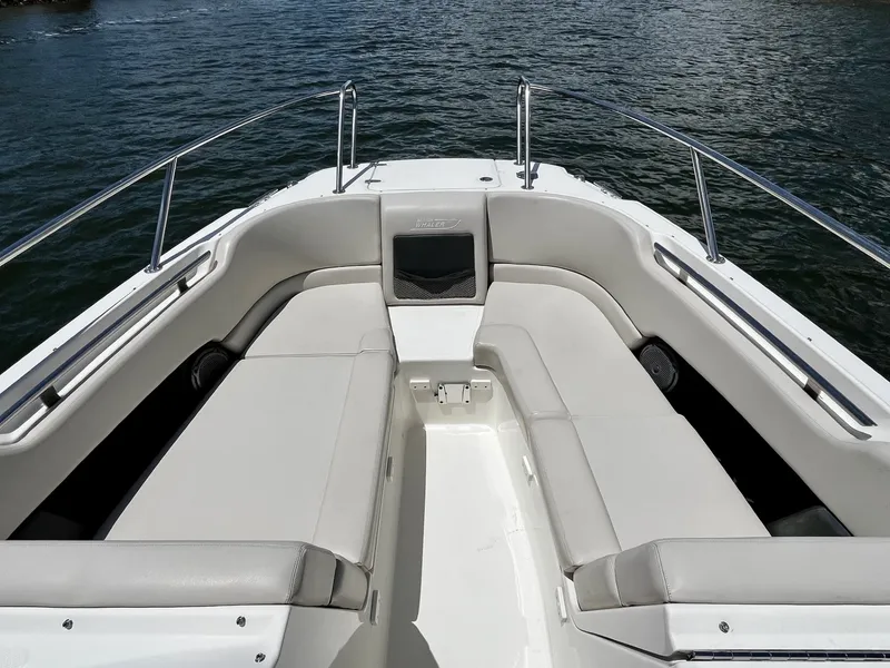 Slide: The Image of Boston Whaler 230 VANTAGE 2015 - 12