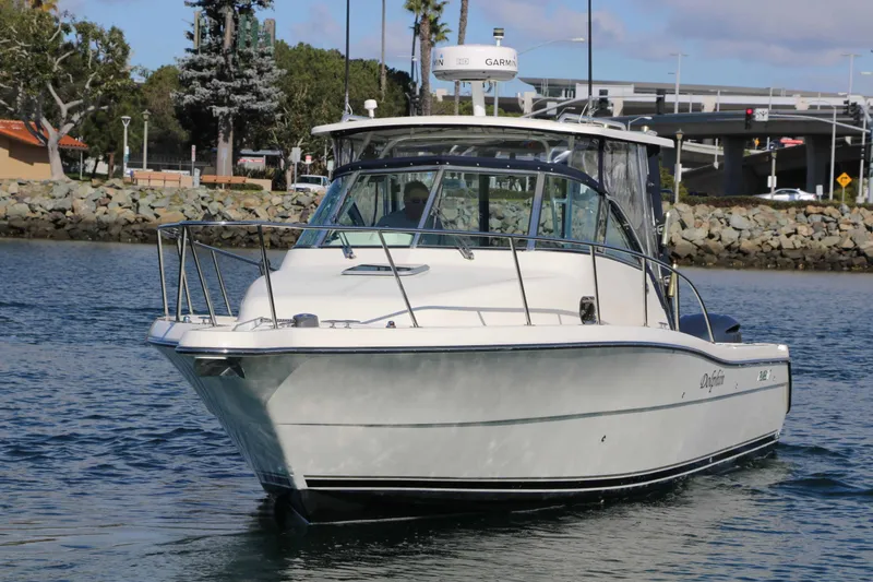 Slide: The Image of Pursuit 3070 Offshore 2005 - 2