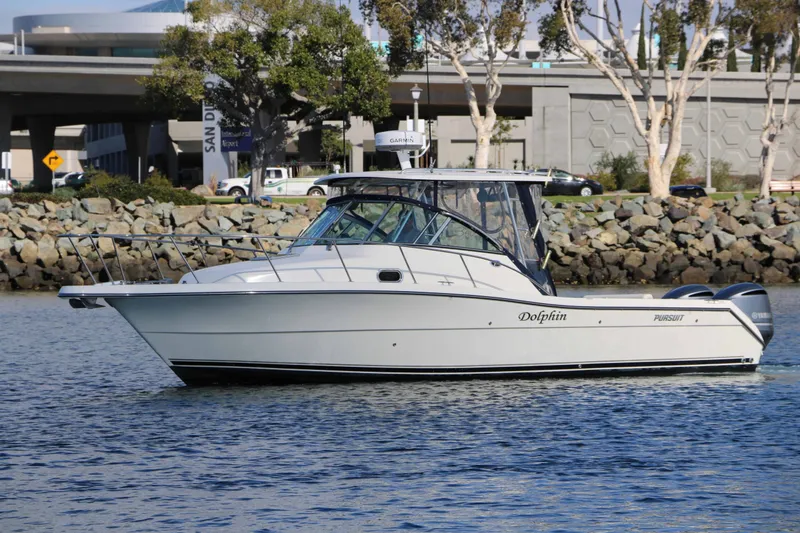 Slide: The Image of Pursuit 3070 Offshore 2005 - 3