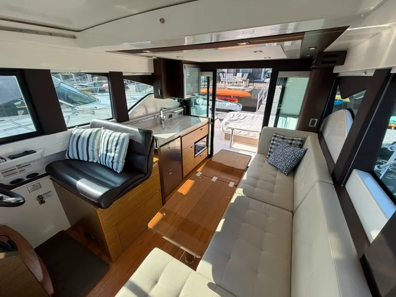 Slide: The Image of Tiara 39 COUPE 2017 - 34