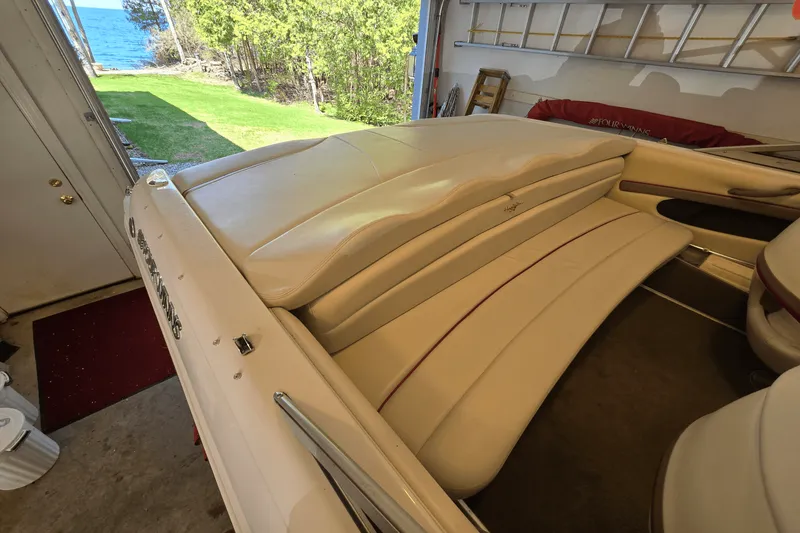 Slide: The Image of Four Winns 210H 2002 - 19