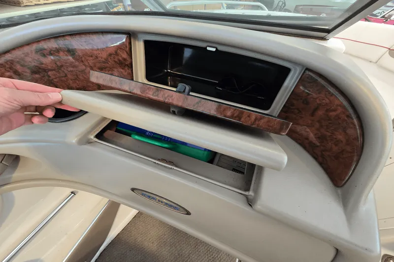 Slide: The Image of Four Winns 210H 2002 - 7