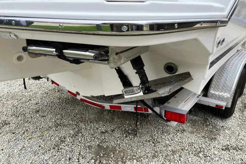 Slide: The Image of Cutwater C 24 CW 2022 - 37