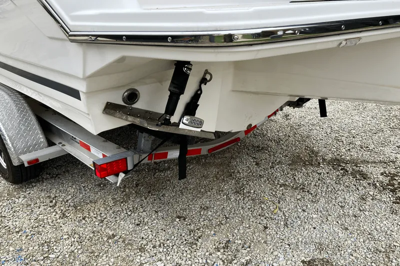 Slide: The Image of Cutwater C 24 CW 2022 - 38