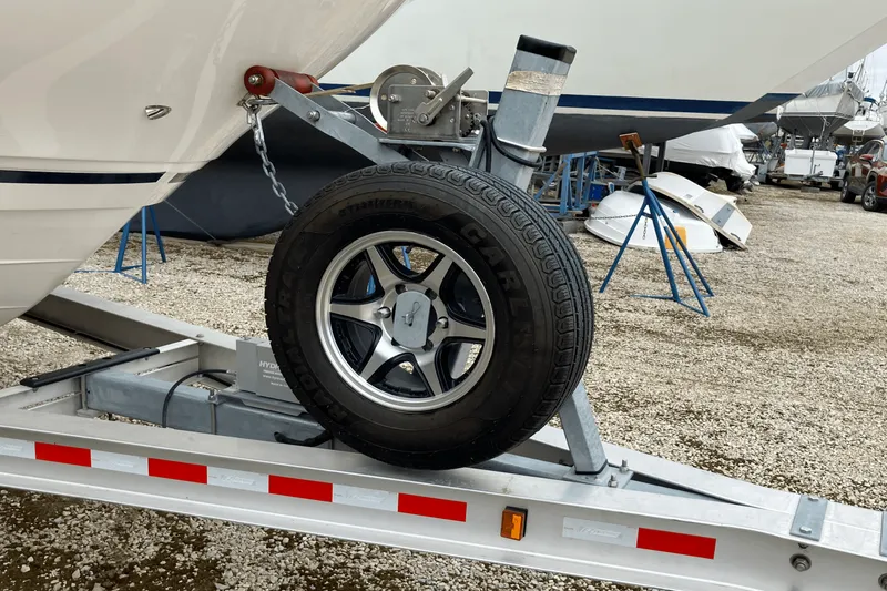 Slide: The Image of Cutwater C 24 CW 2022 - 39