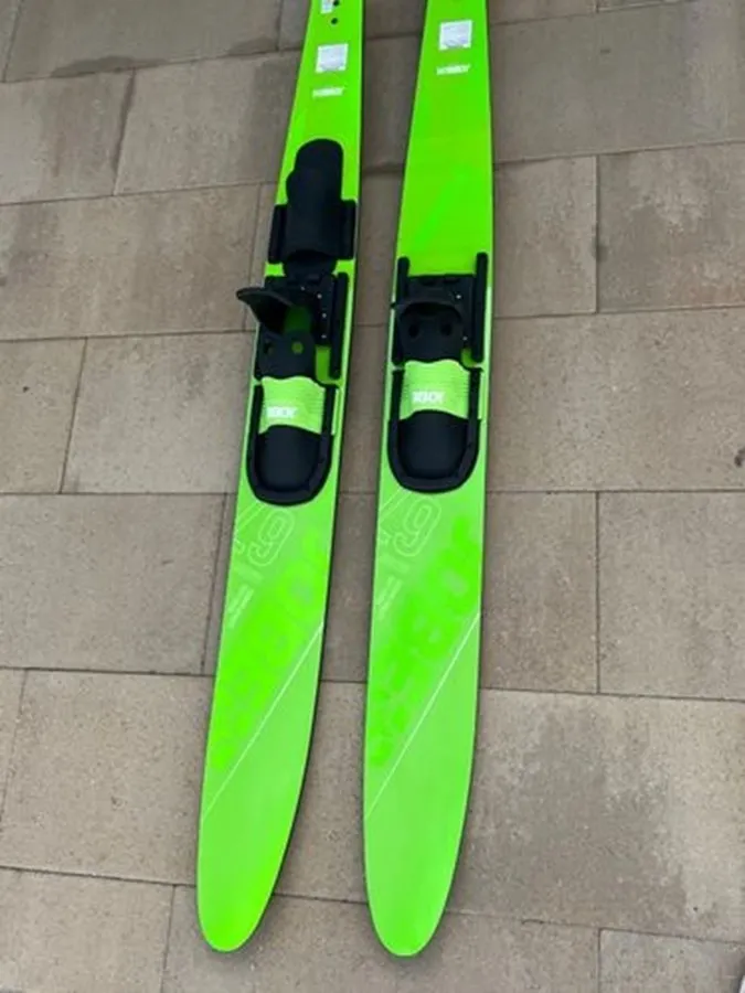 Slide: The Image of Axopar X Jobe The Revolve Xxii 2021 - 60