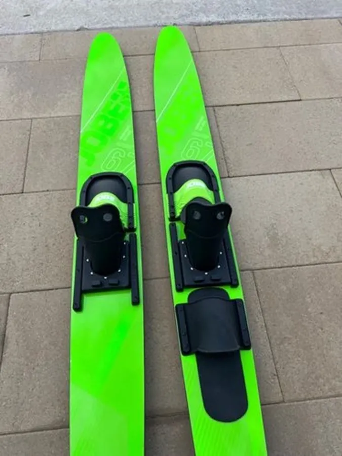Slide: The Image of Axopar X Jobe The Revolve Xxii 2021 - 62