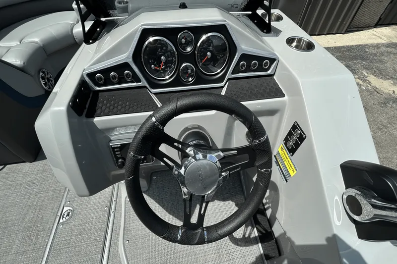 Slide: The Image of Manitou OASIS RF VP 2019 - 9