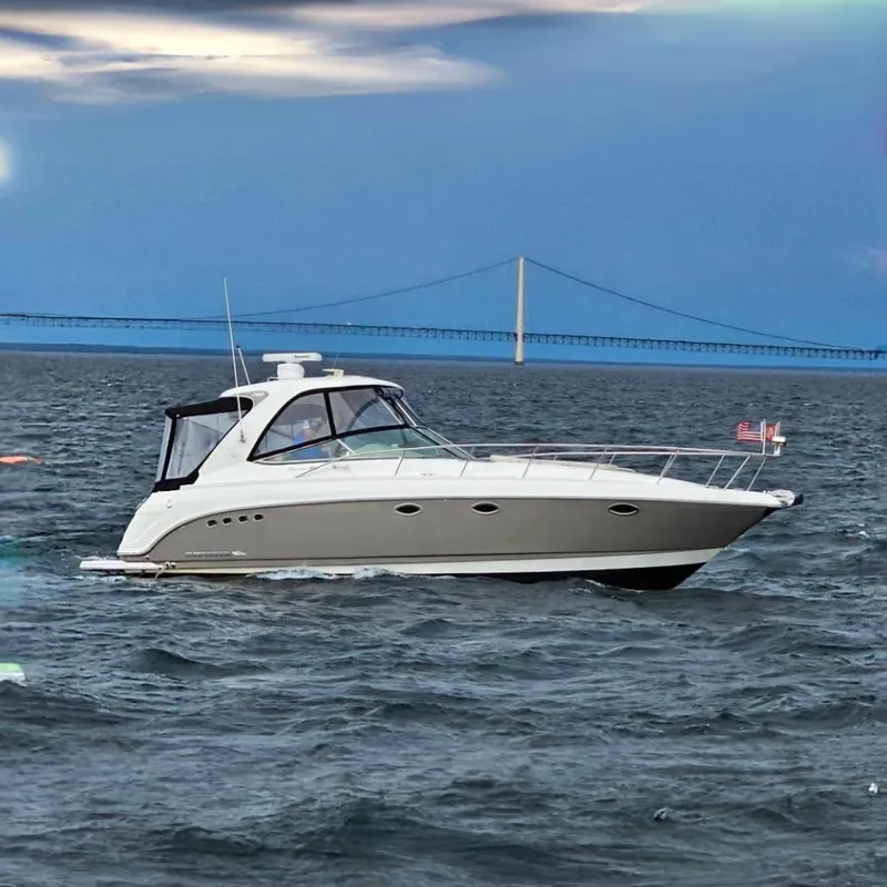 Slide: The Image of A Beautiful Cruise! - 1