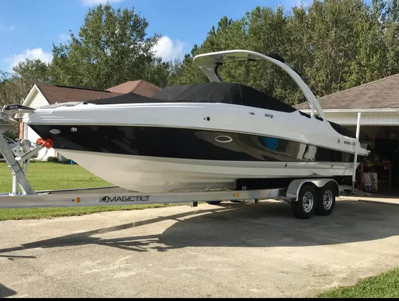 Slide: The Image of Rinker 29QX 2018 - 24