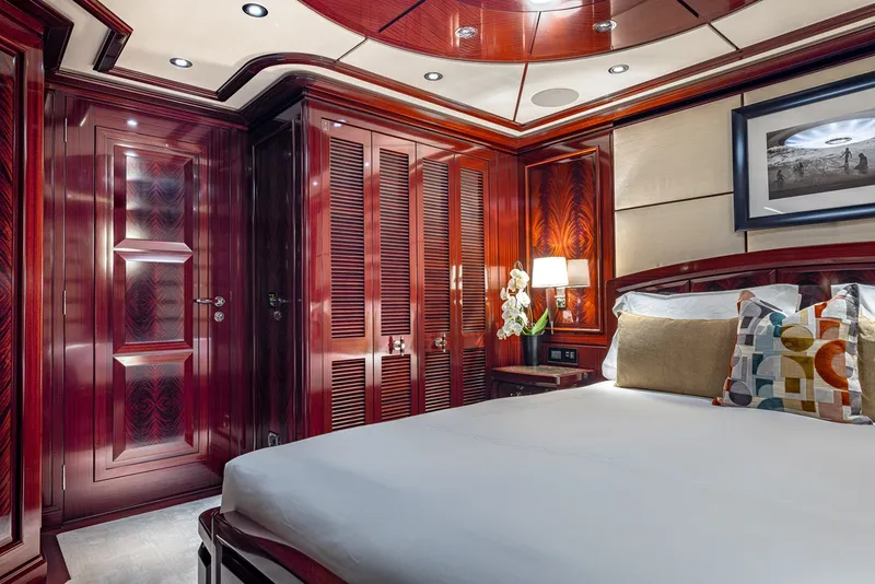Slide: The Image of Heesen 55M Steel 2027 - 41