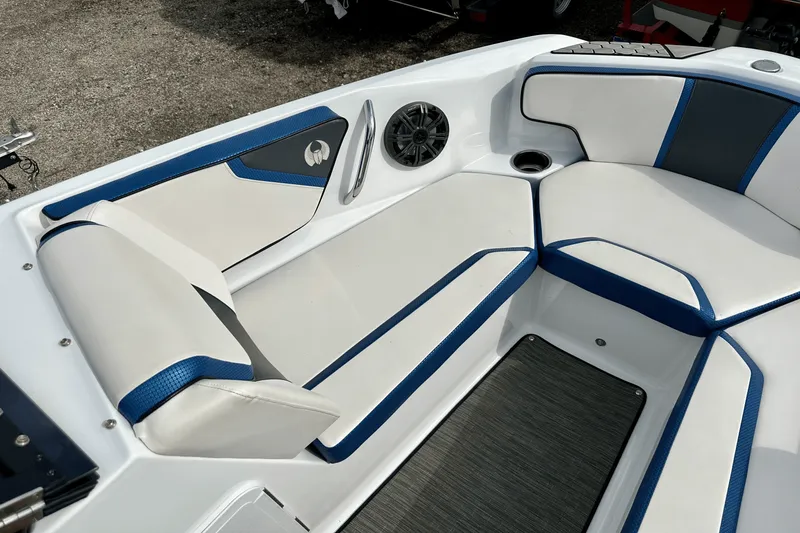 Slide: The Image of Scarab 195ID IMPULSE 2020 - 10