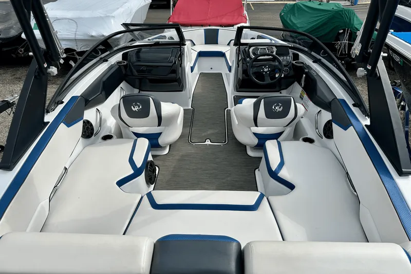 Slide: The Image of Scarab 195ID IMPULSE 2020 - 12